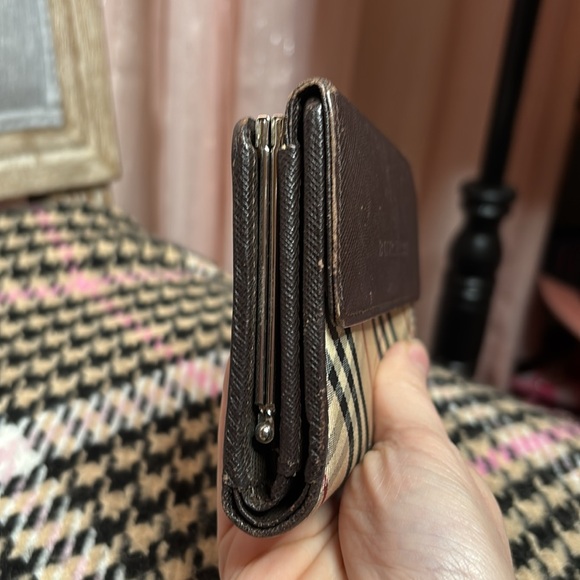 Burberry kisslock compact wallet classic print - Picture 5 of 13